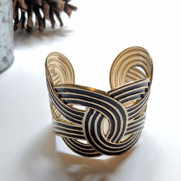 Vintage Knot Cuff - Picture 2 of 4